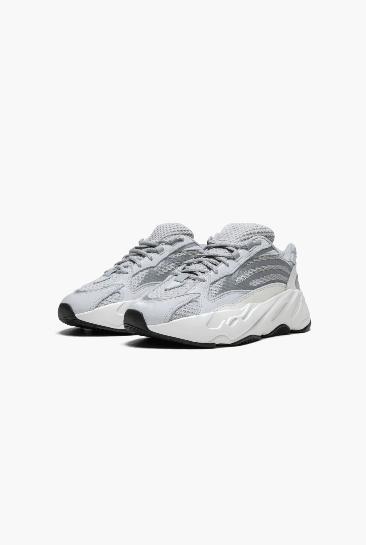 Adidas yeezy 700 vs static hotsell