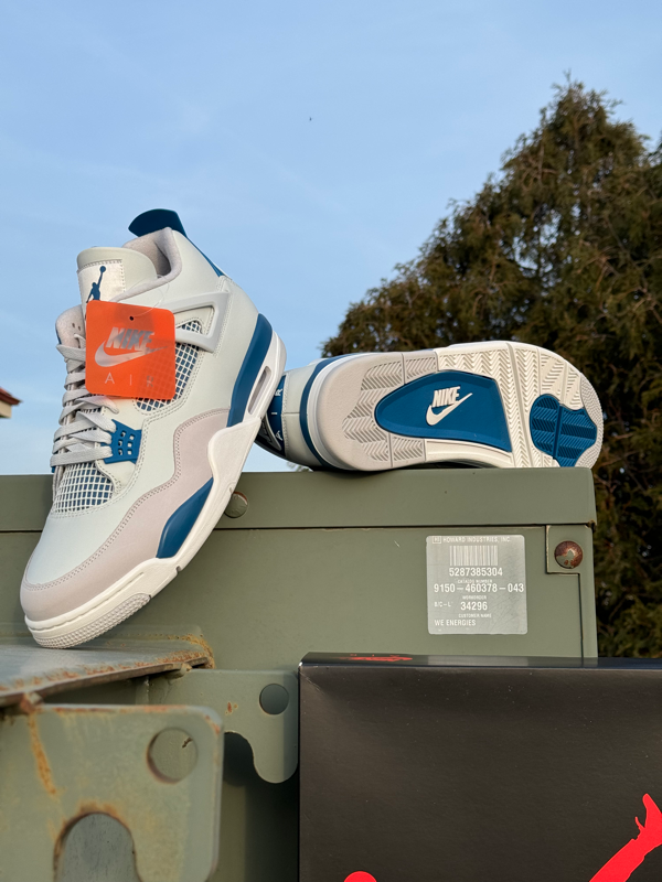 Jordan 4 Retro Military Blue 2024 DeadstockMKE